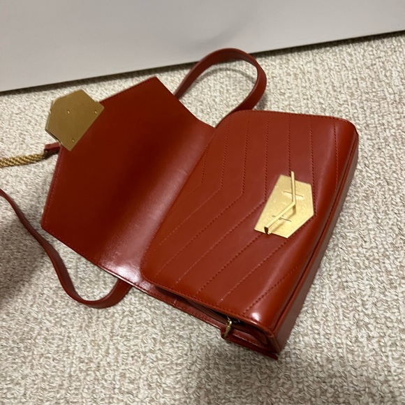 Chanel Chevron Quilted Calfskin Leather Medal Small Flap Crossbody Bag - Picture 5 of 11